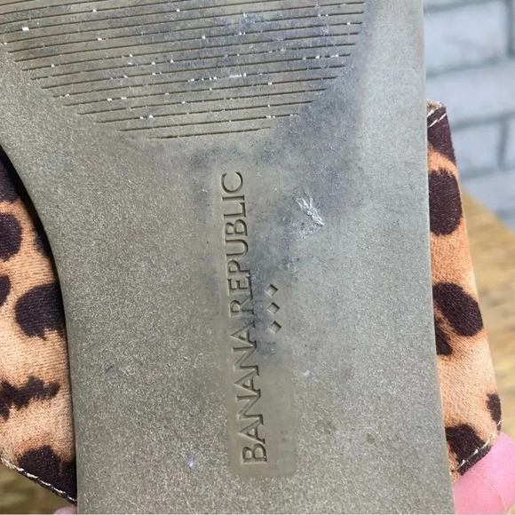 Banana Republic Leopard Print Flat Sandals - Picture 4 of 8